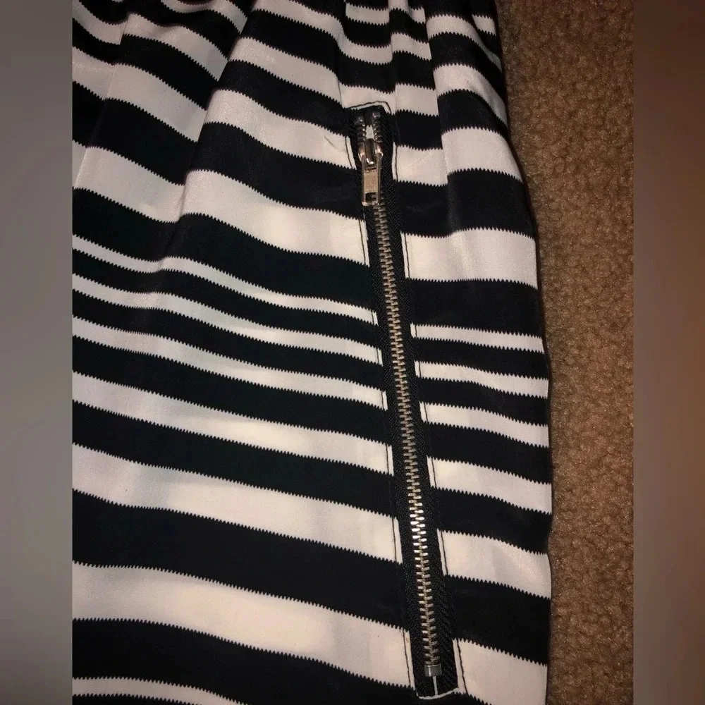 Feathers Small Black White Striped Dress Elastic Waist & Zipper Pockets - Picture 3 of 4